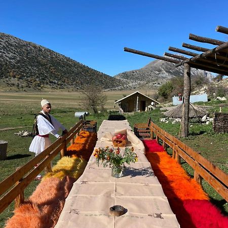 Camping Cajupi Gjirokastër Exteriör bild
