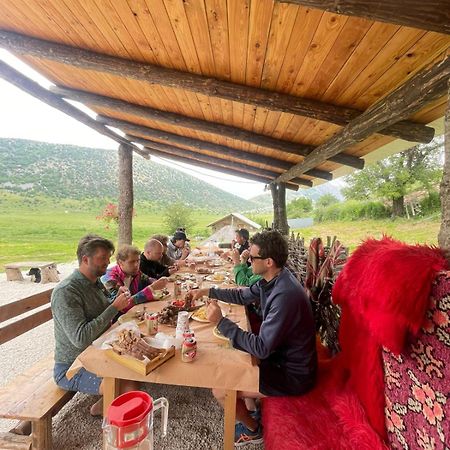 Camping Cajupi Gjirokastër Exteriör bild