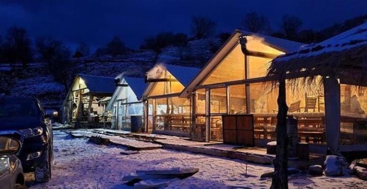 Camping Cajupi Gjirokastër Exteriör bild